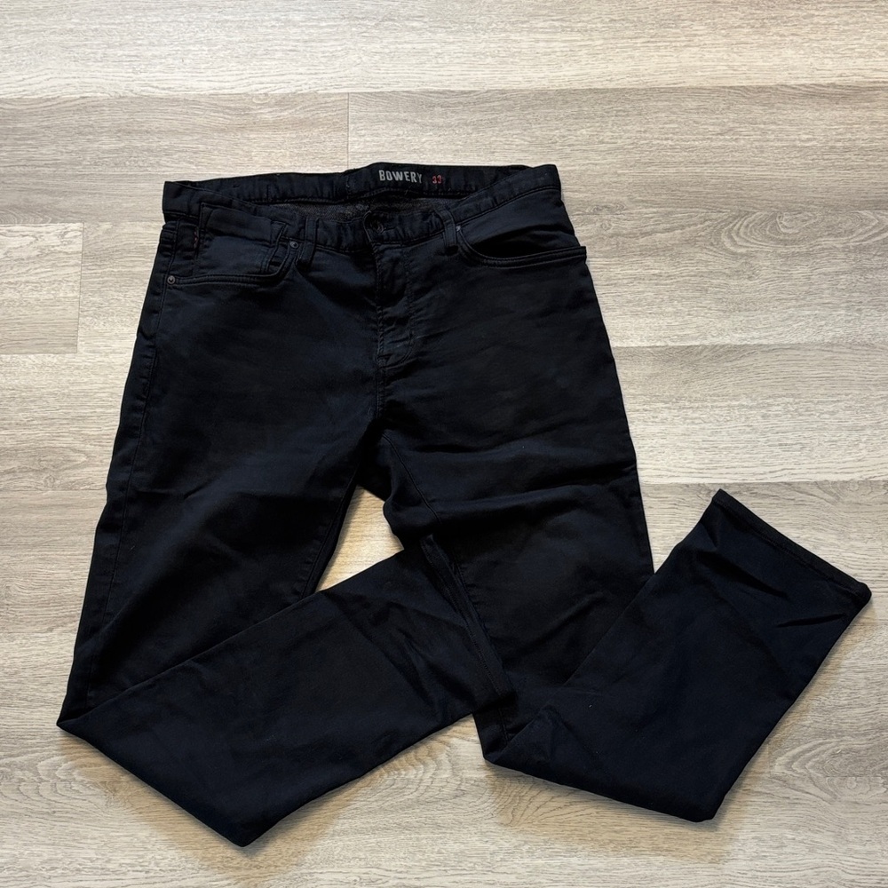 Bowery Men's Slim Black Jeans​
